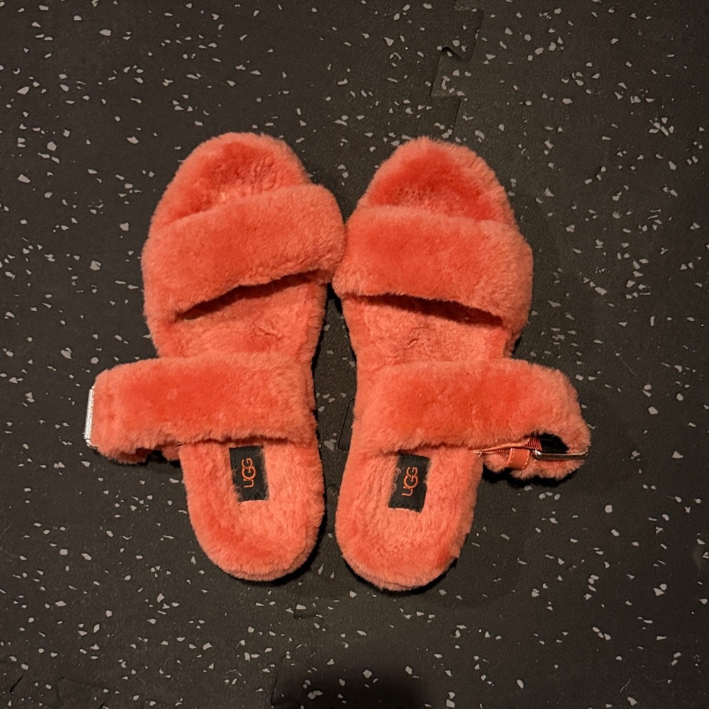 UGG Women's Plush Coral Slippers